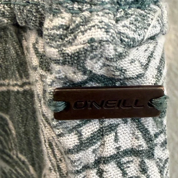 O'Neill - Flowy Green/White Palm Leaf-Print Pants - Picture 4 of 9